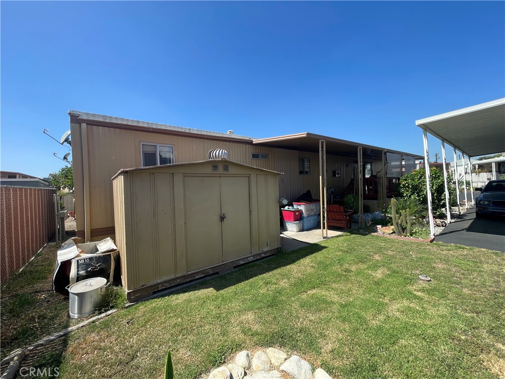 17455 Marygold Avenue 68 Property Photo 5