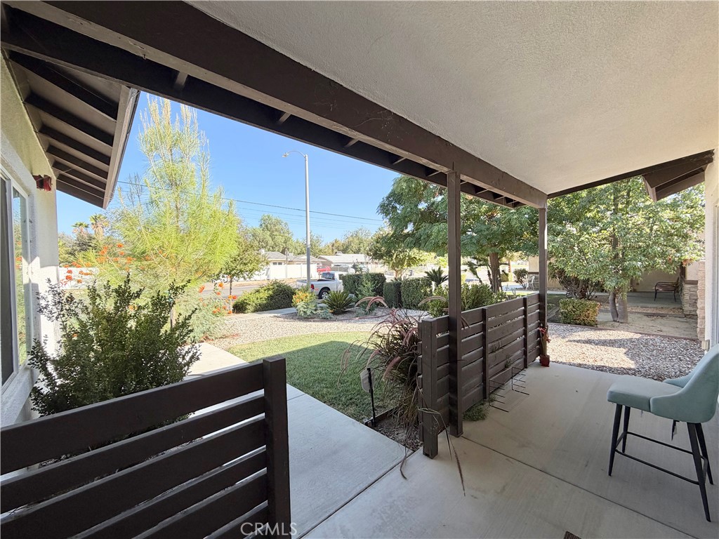 845 S San Jacinto Street Property Photo 4