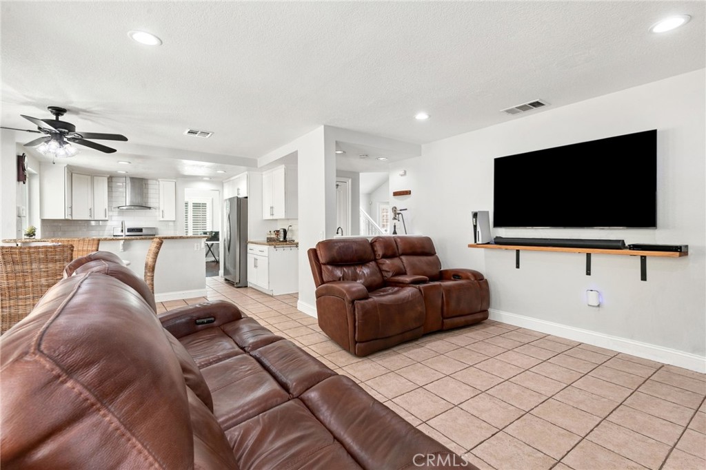 1251 Oakcrest Circle Property Photo 12