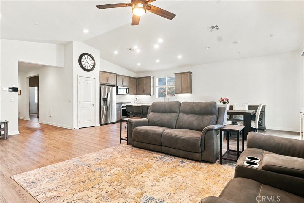 35112 Funk Way Property Photo 6
