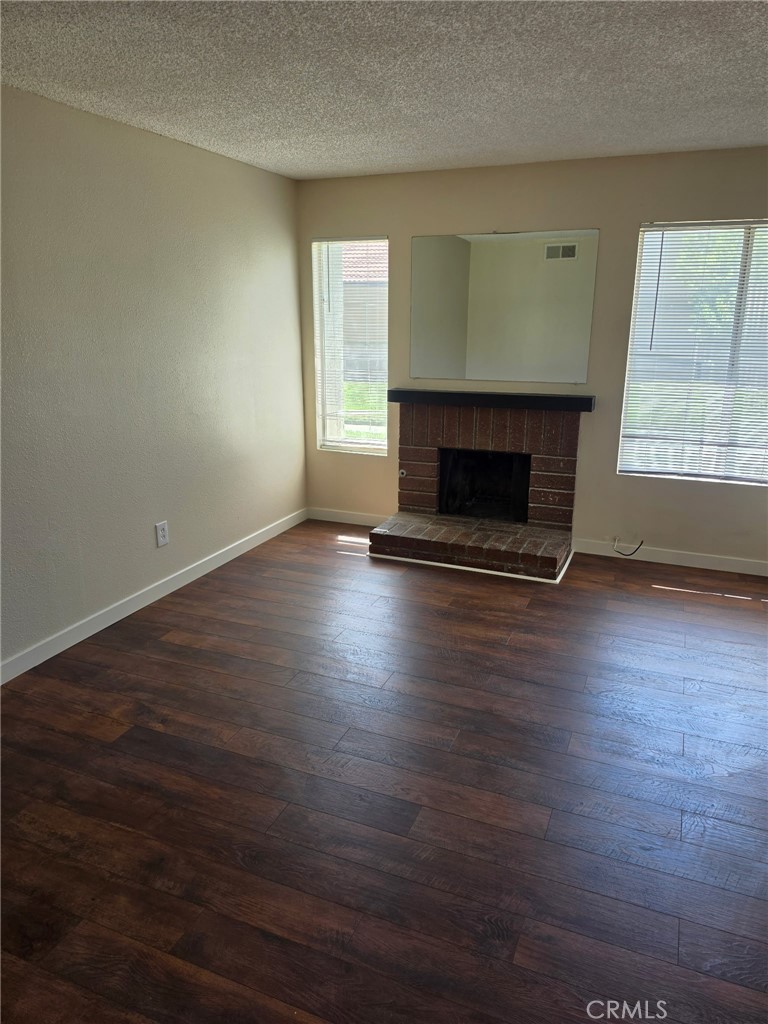 1565 Coulston Street 15 Property Photo 5