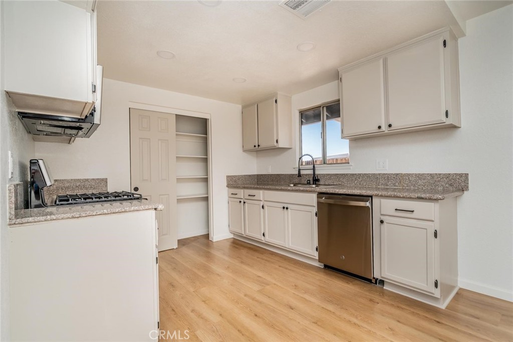 10577 Tecopa Property Photo 4