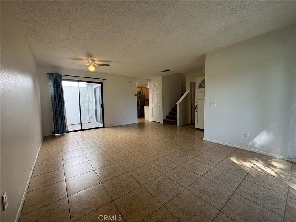 633 Church Pl 3 Property Photo 3