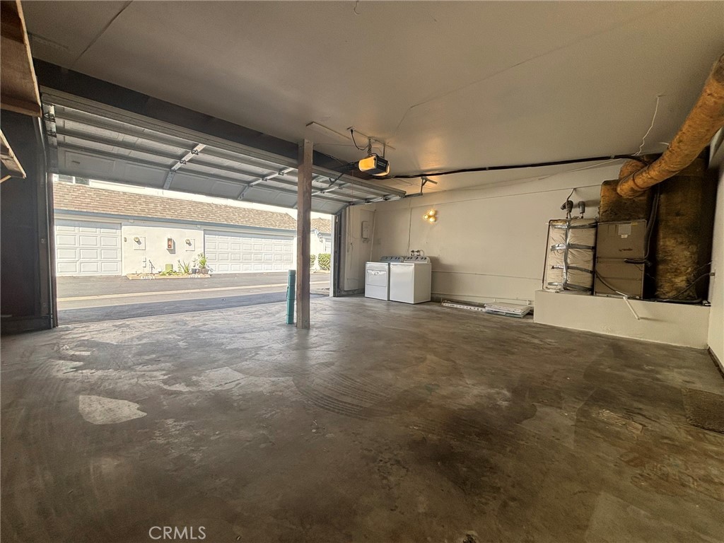 633 Church Pl 3 Property Photo 13