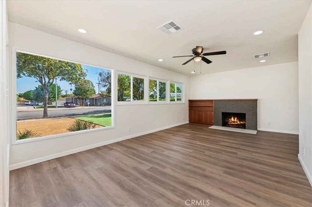 3986 Van Buren Property Photo 4