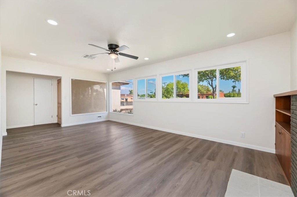 3986 Van Buren Property Photo 6