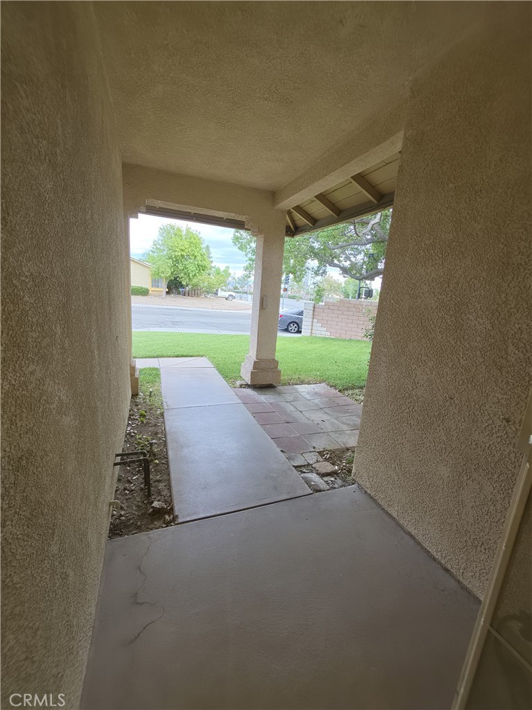 5504 N Mountain Property Photo 4