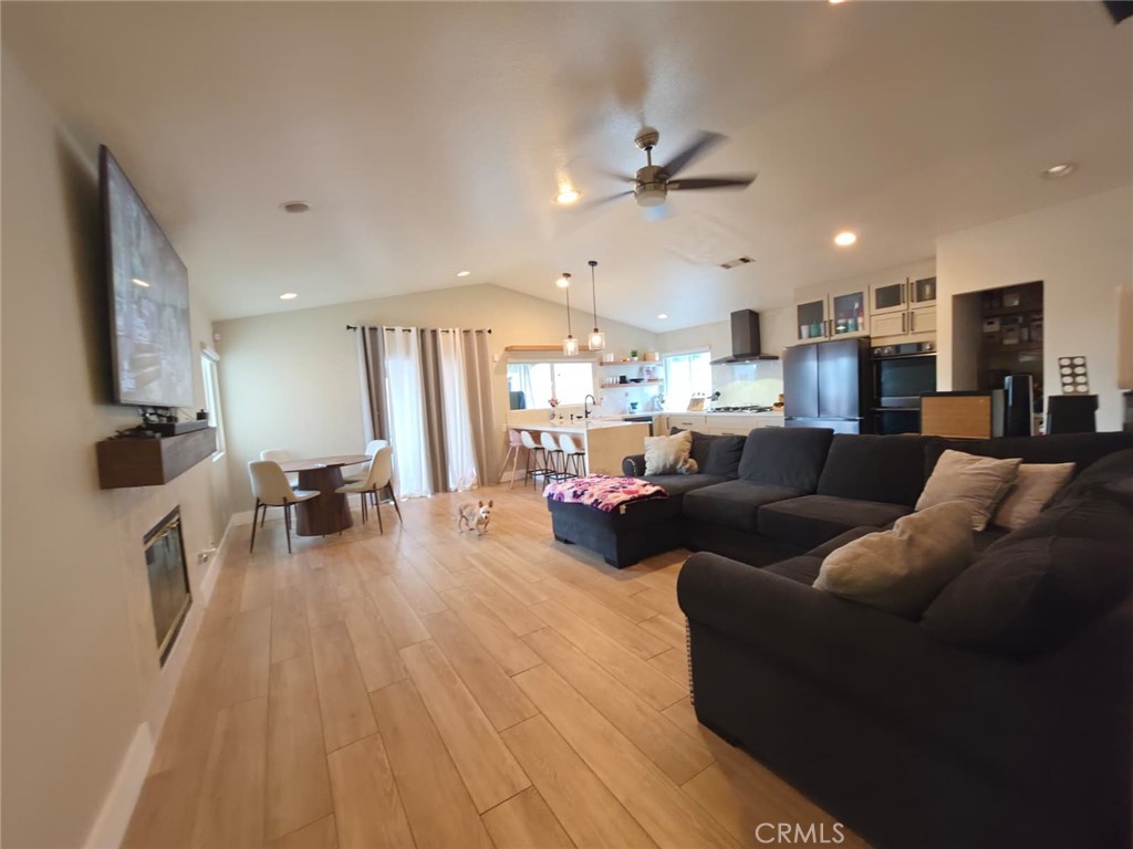 5504 N Mountain Property Photo 7