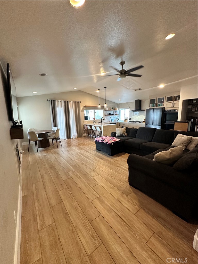 5504 N Mountain Property Photo 14