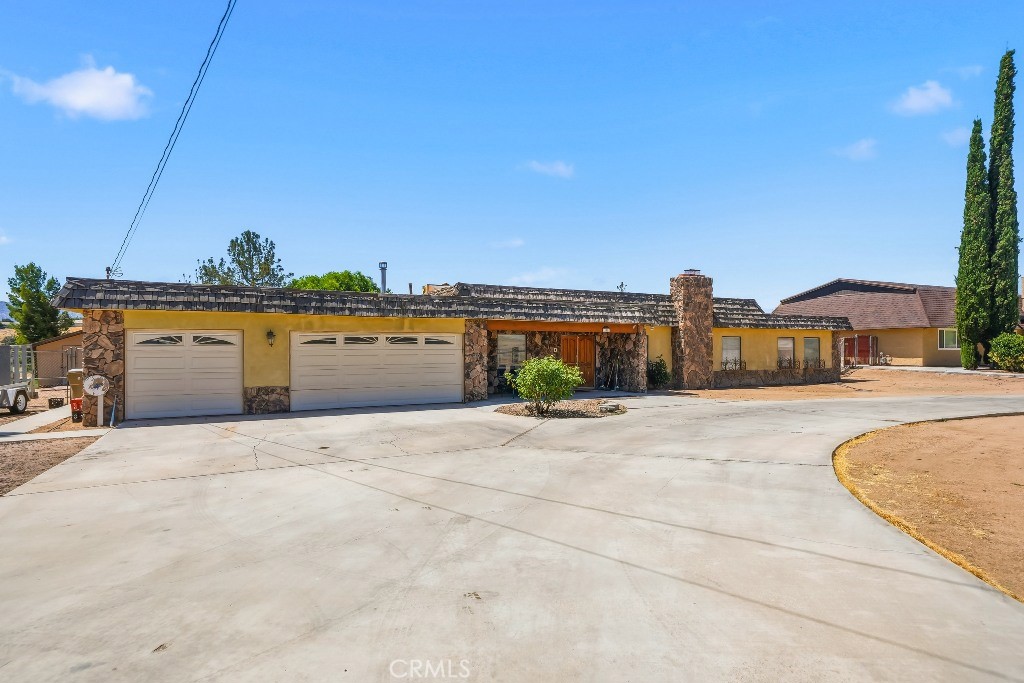 18621 Centennial Street Property Photo 3