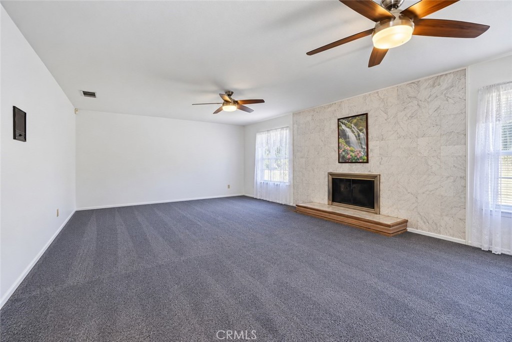 18621 Centennial Street Property Photo 5