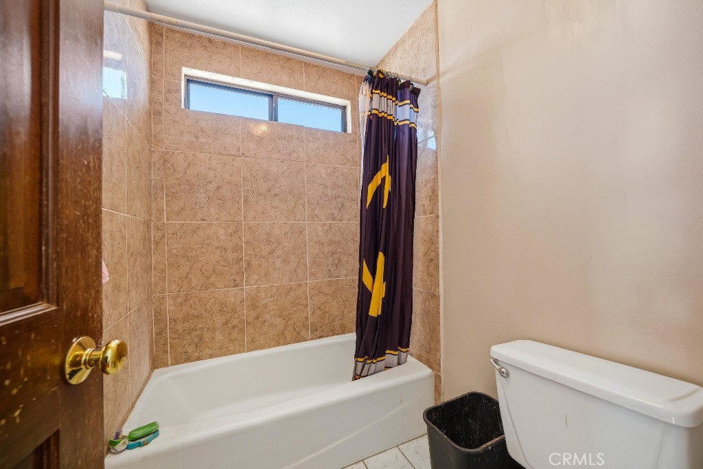 18621 Centennial Street Property Photo 25