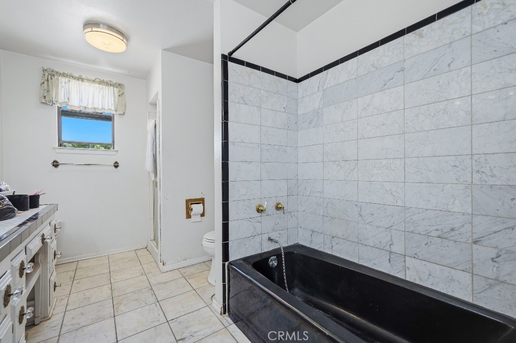 18621 Centennial Street Property Photo 33