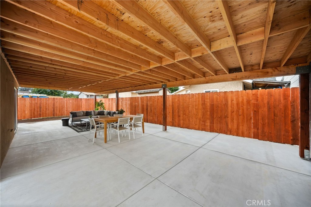 16142 Abbey Property Photo 4