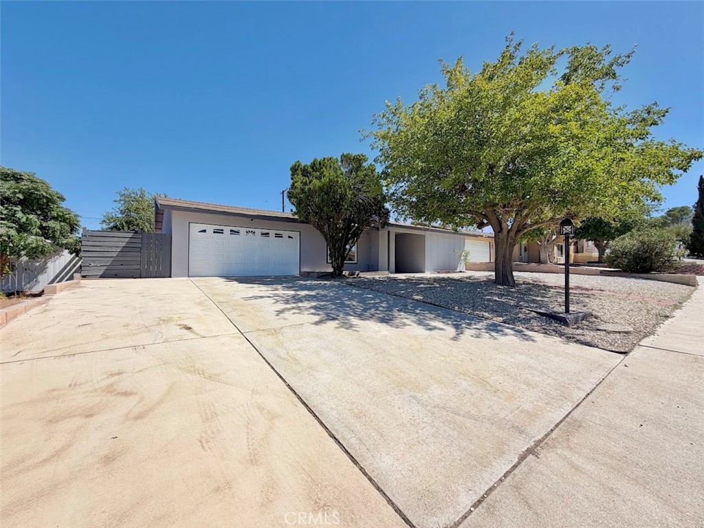 14365 Manzanita Property Photo 2