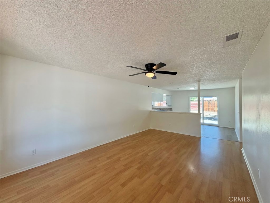 14365 Manzanita Property Photo 3