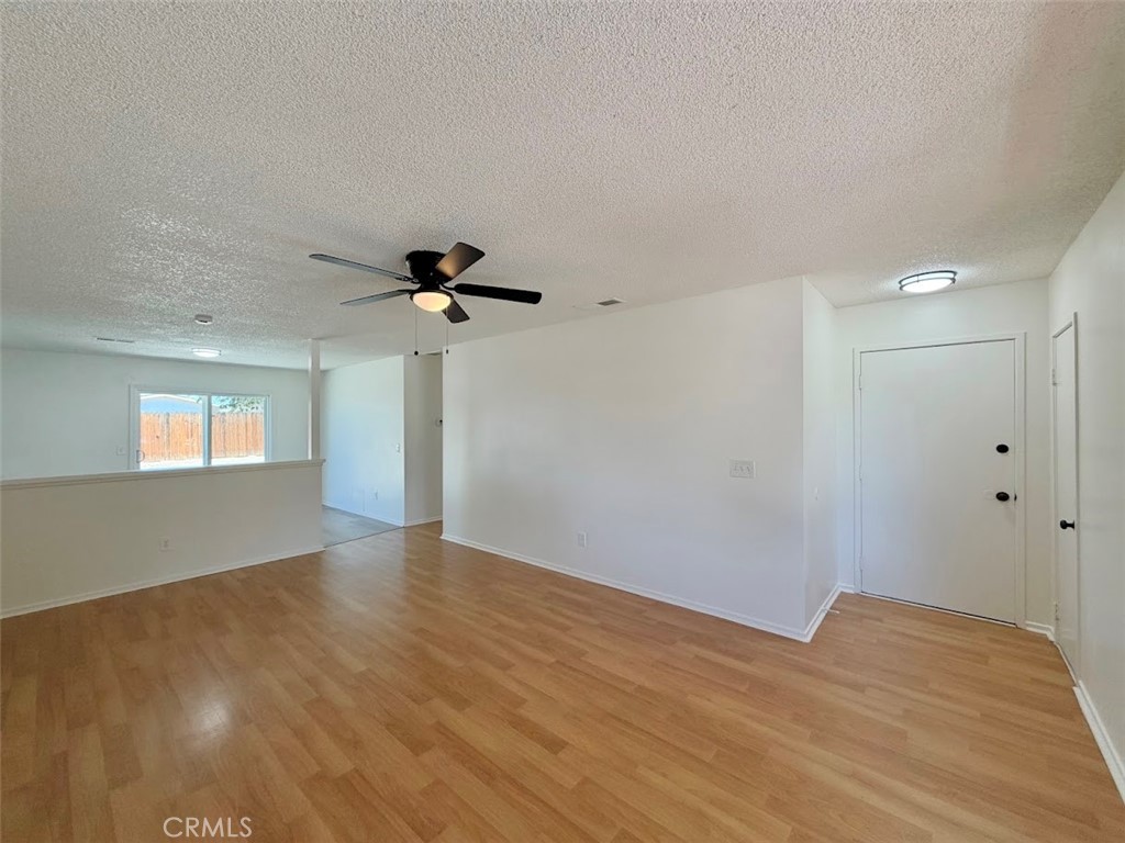 14365 Manzanita Property Photo 4