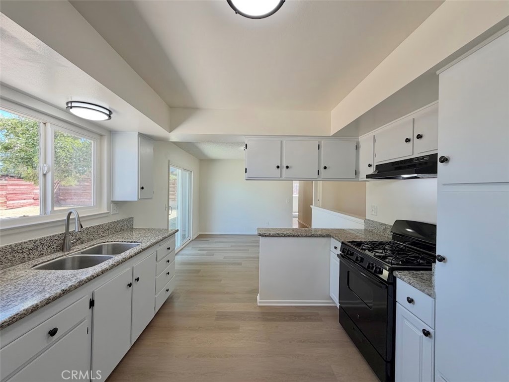 14365 Manzanita Property Photo 9