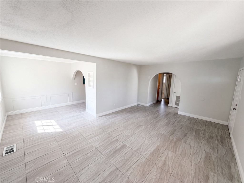 17787 Ivy Property Photo 3