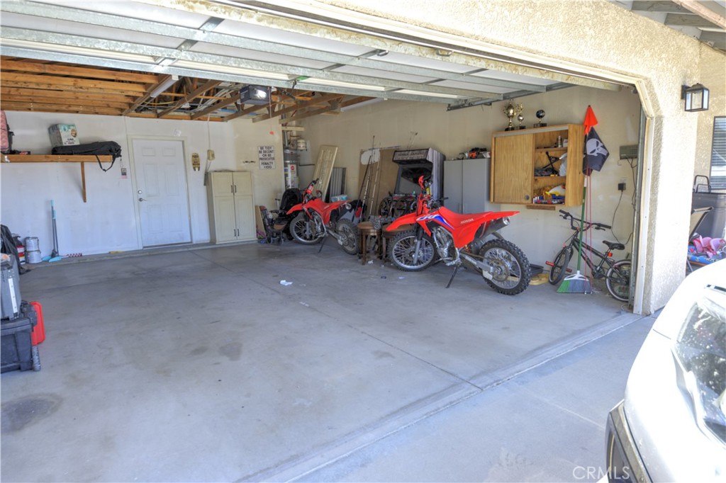 8755 Lassen Ave Property Photo 20