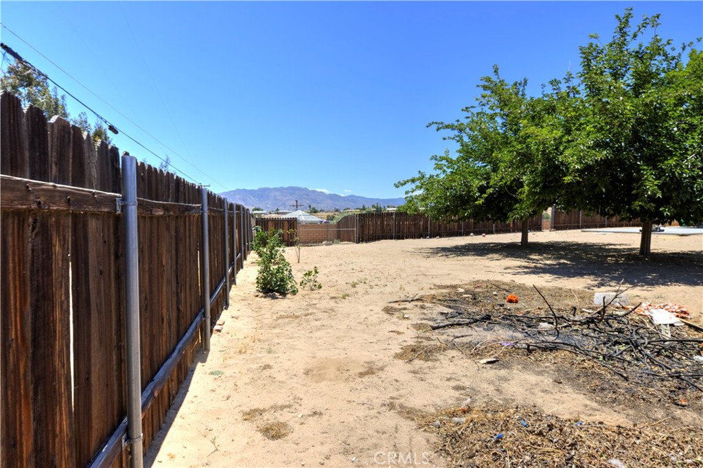 8755 Lassen Ave Property Photo 21