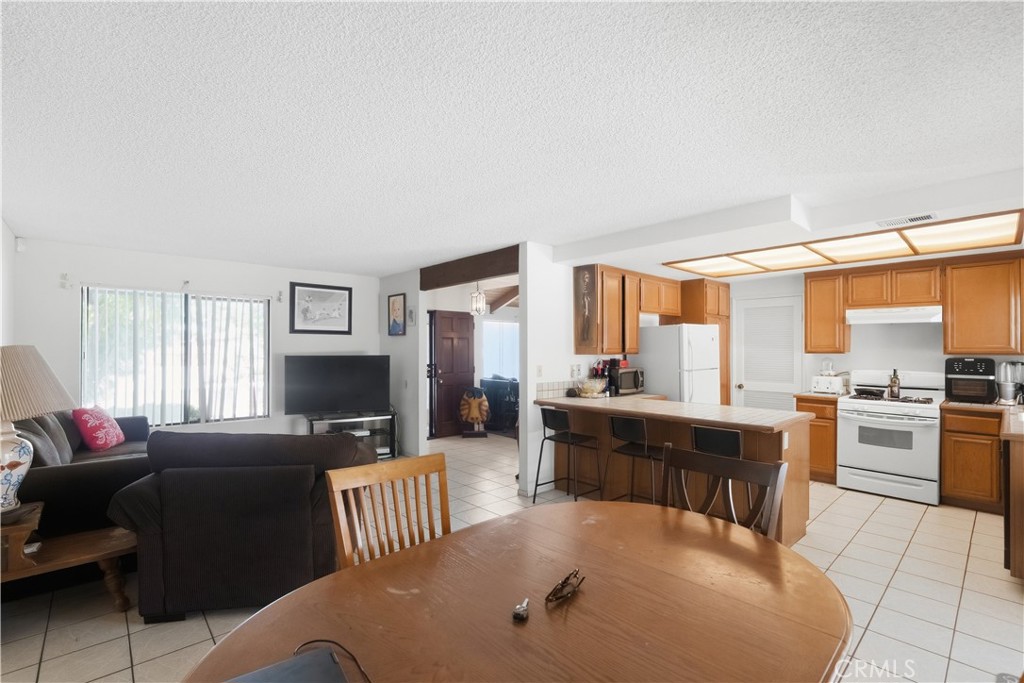 1491 Cedarhill Drive Property Photo 4