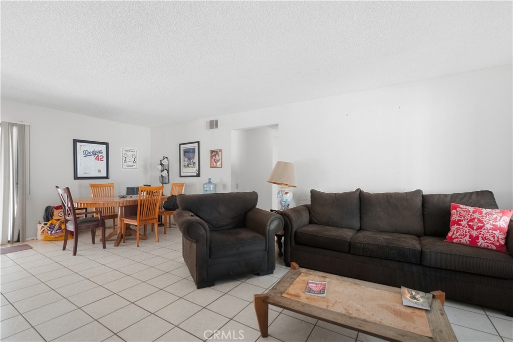1491 Cedarhill Drive Property Photo 6