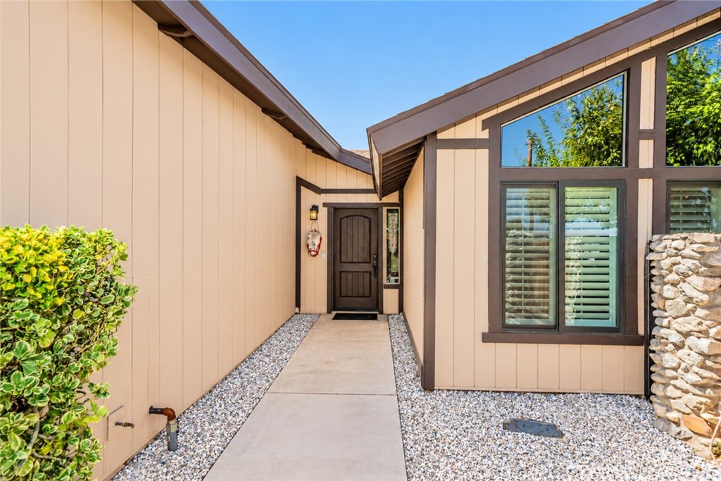 11030 Hickory Avenue Property Photo 4