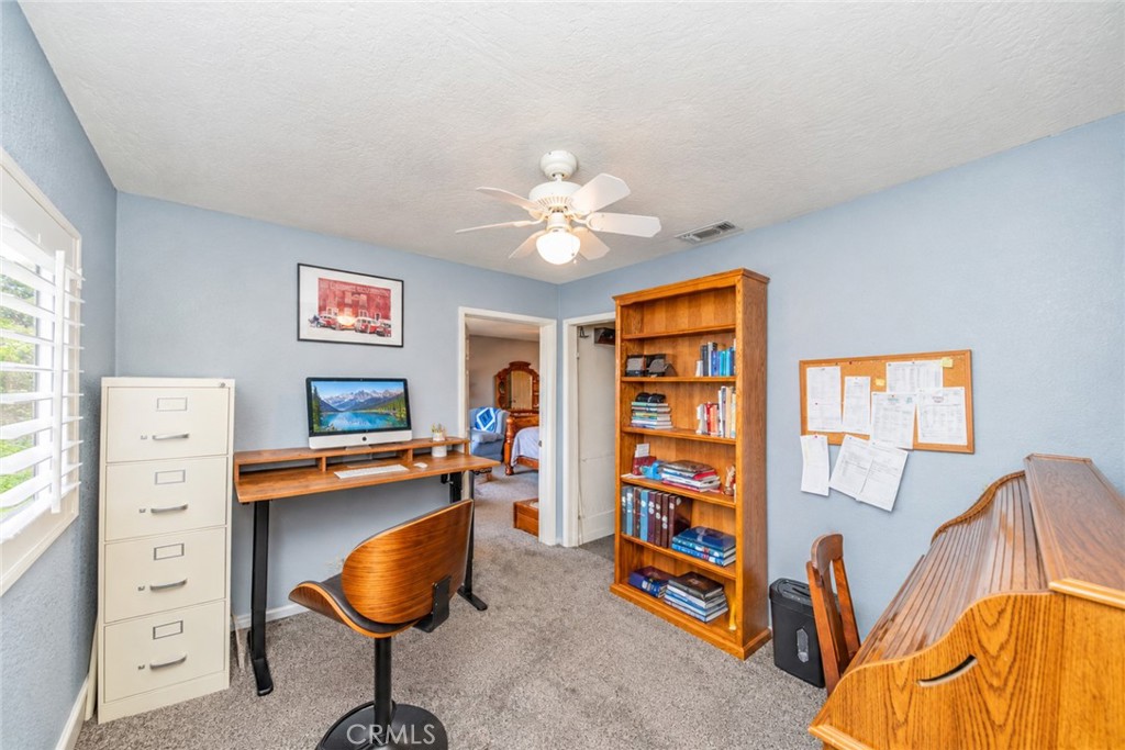 11030 Hickory Avenue Property Photo 17