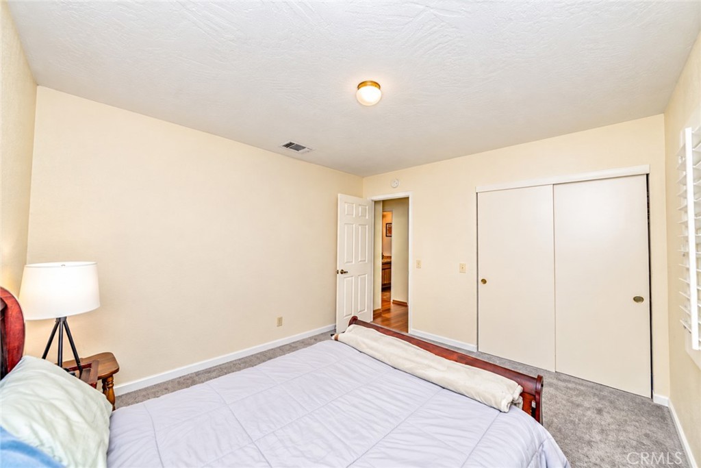 11030 Hickory Avenue Property Photo 26