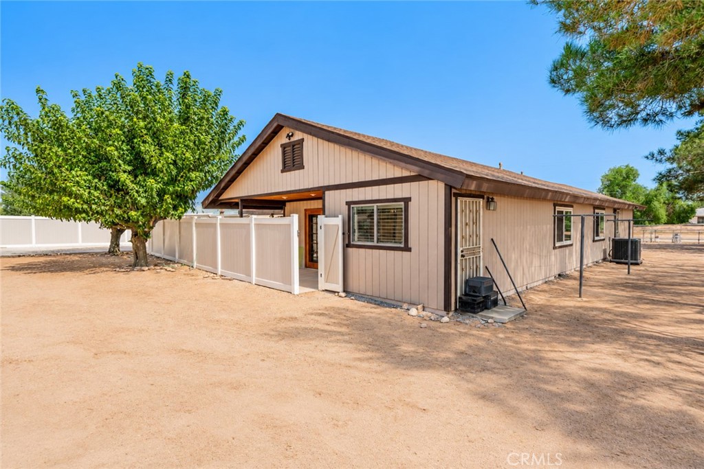 11030 Hickory Avenue Property Photo 36