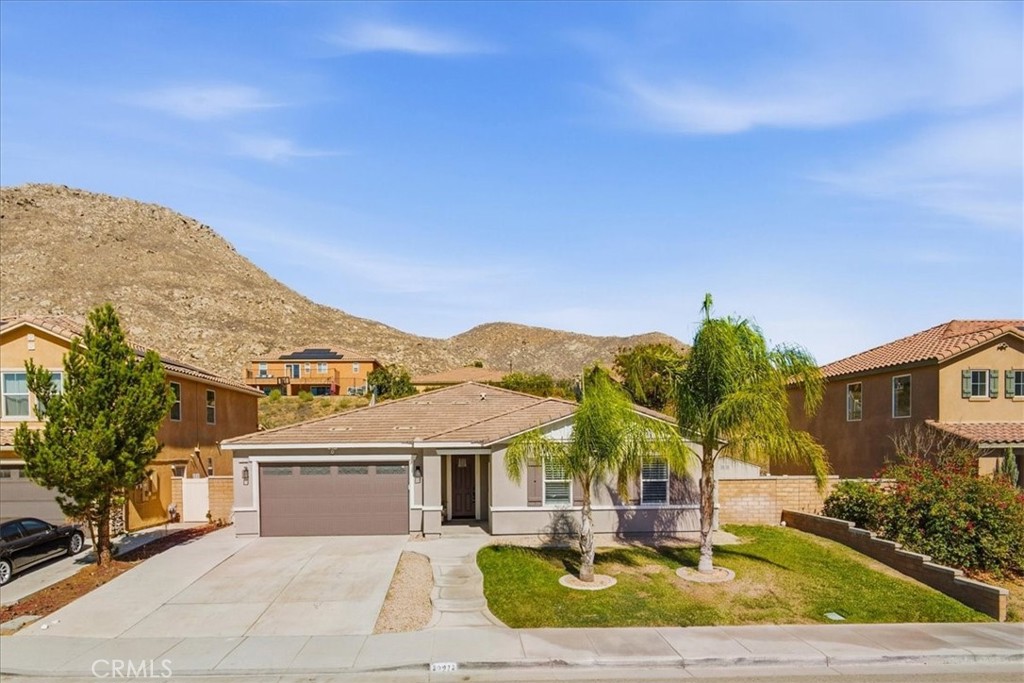 20972 Center Property Photo 2