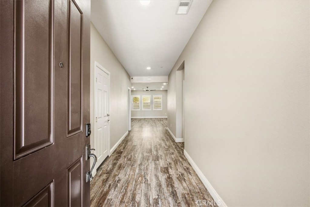 20972 Center Property Photo 4