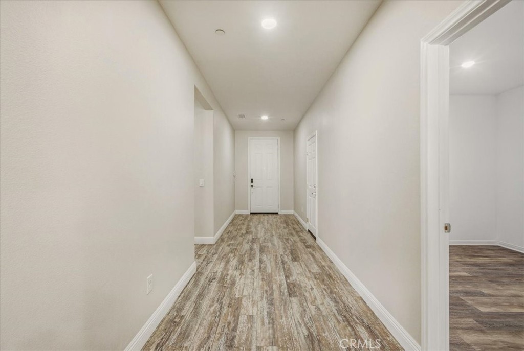 20972 Center Property Photo 5