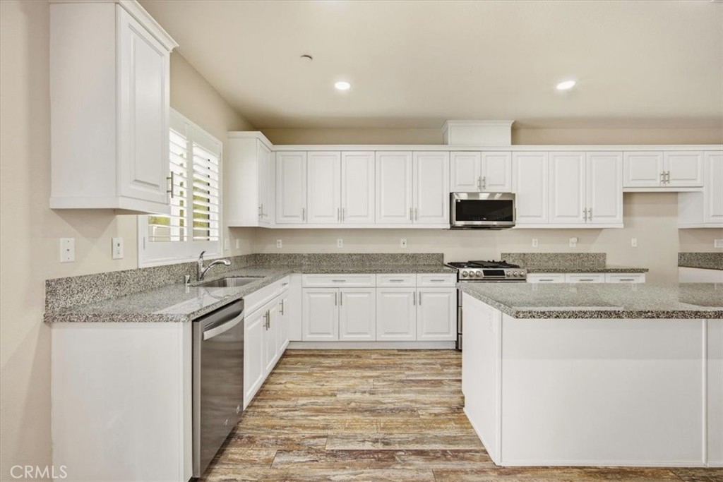 20972 Center Property Photo 11
