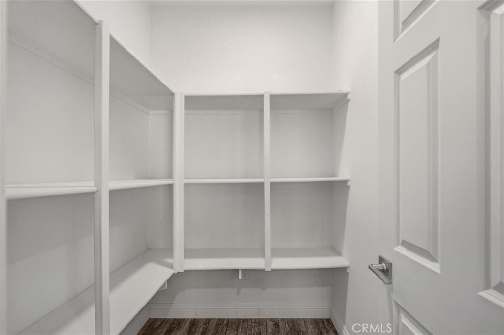 20972 Center Property Photo 13