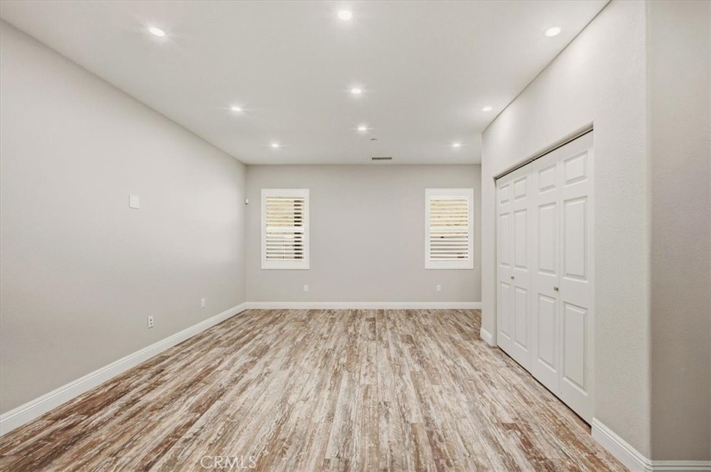 20972 Center Property Photo 17