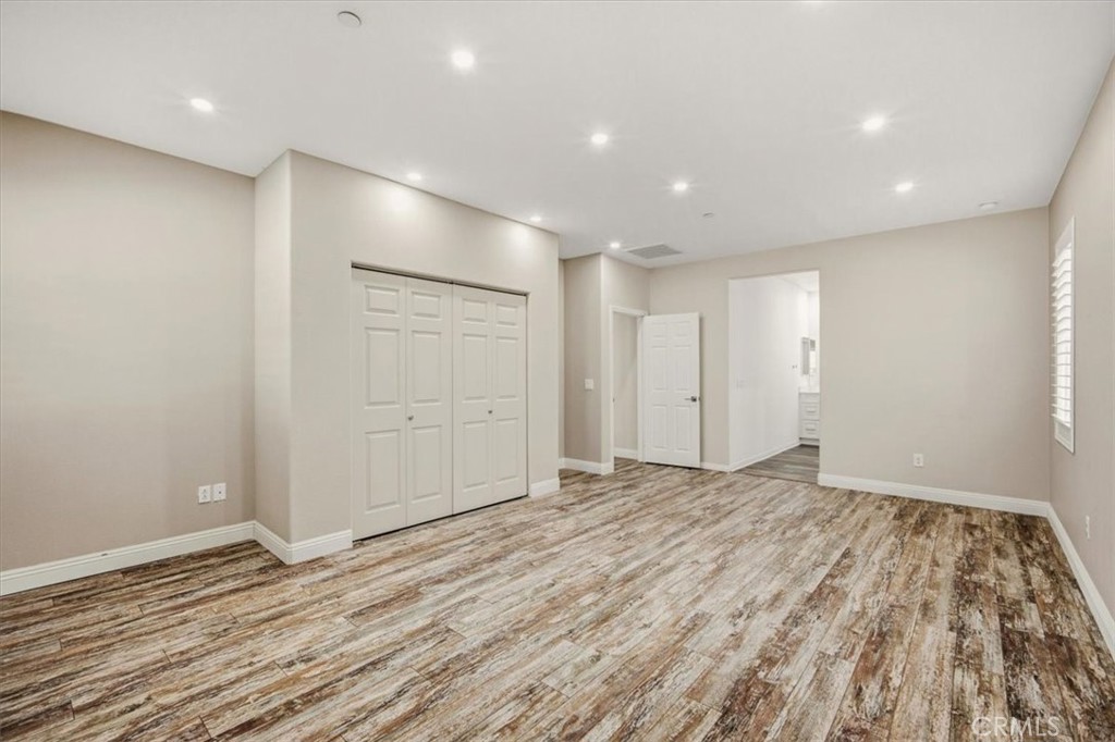 20972 Center Property Photo 18