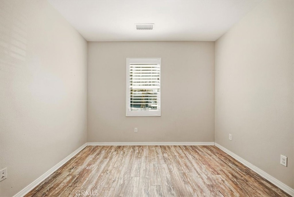 20972 Center Property Photo 26