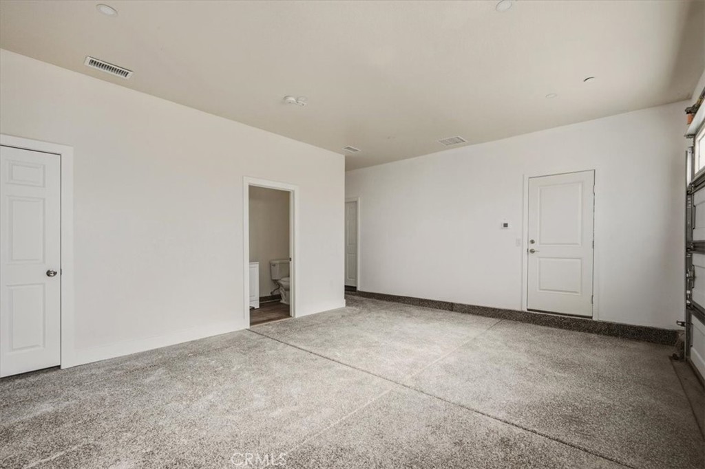 20972 Center Property Photo 29