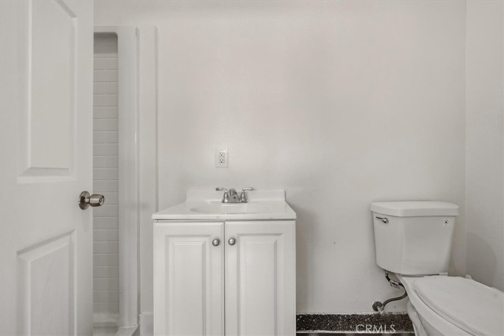 20972 Center Property Photo 30