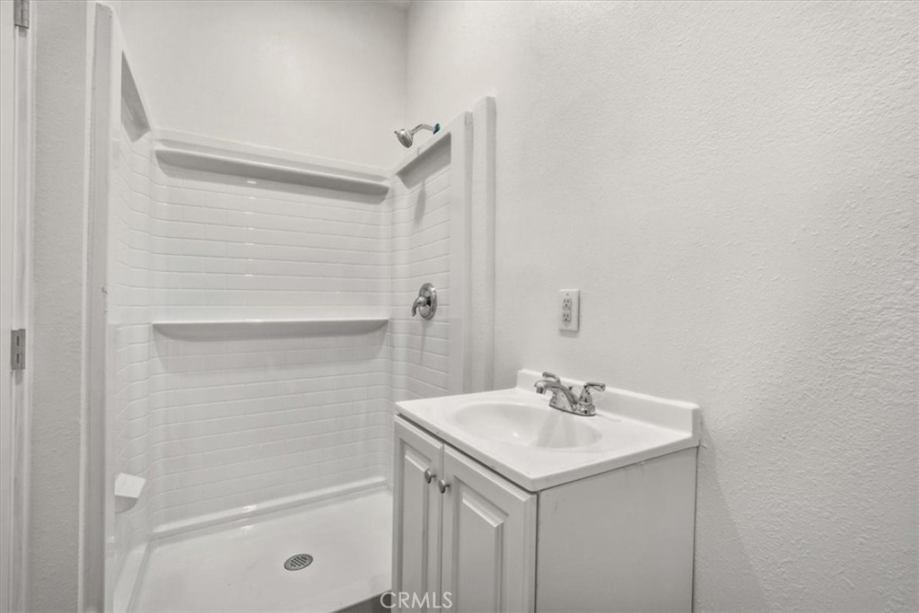 20972 Center Property Photo 31