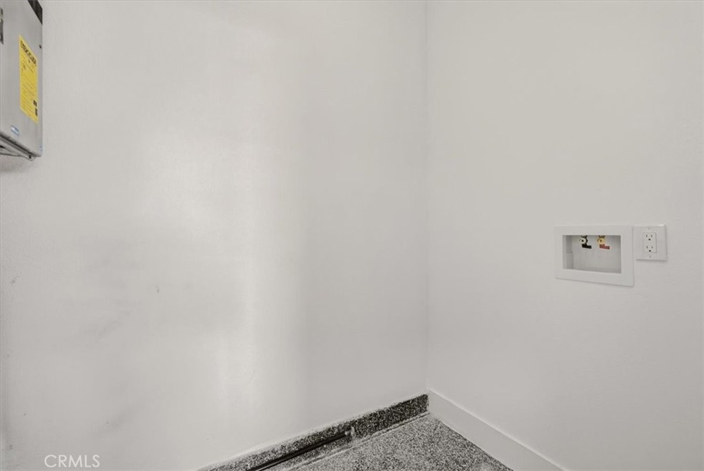 20972 Center Property Photo 32