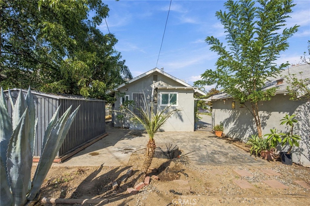 1625 Genevieve Property Photo 17