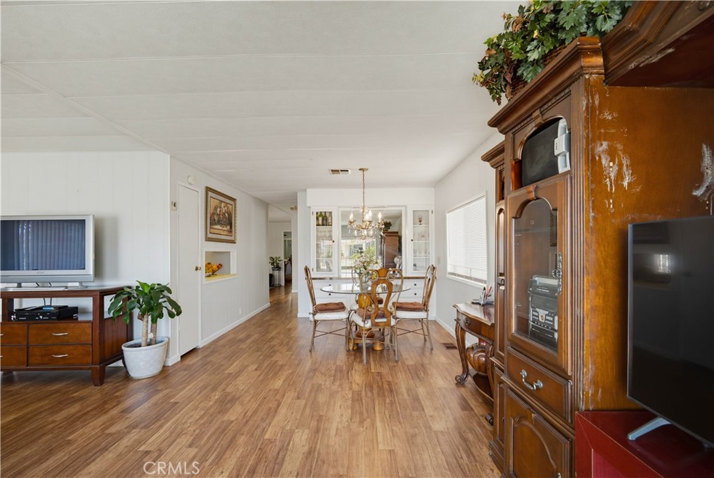 1065 S Elk Property Photo 16