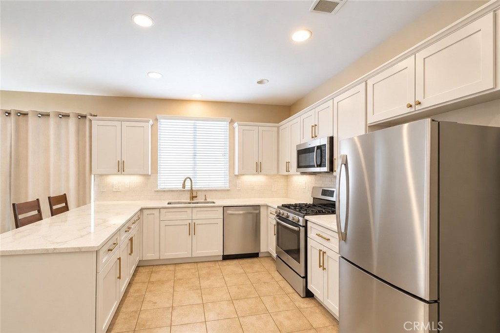 13674 Buena Vista Property Photo 6