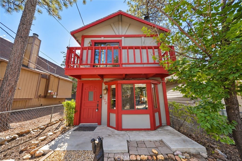 272 Imperial Avenue Property Photo 2