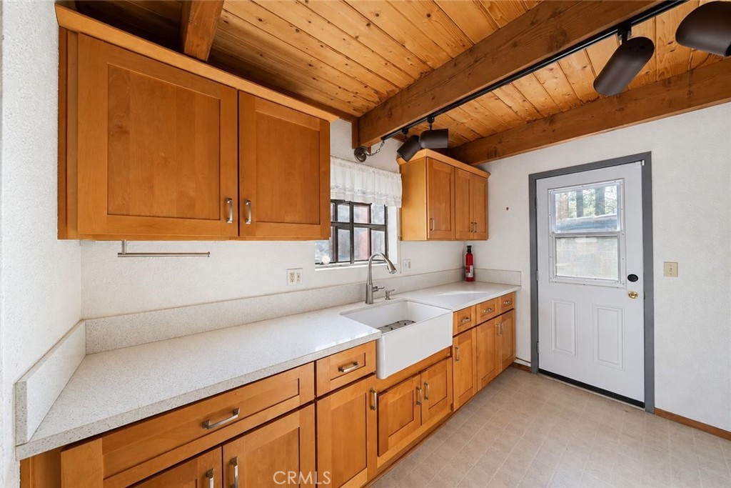 272 Imperial Avenue Property Photo 26