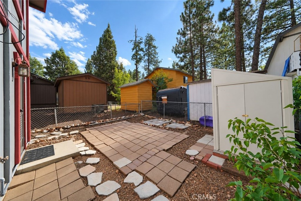 272 Imperial Avenue Property Photo 36