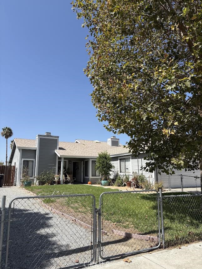 1778 The Willows Property Photo 2